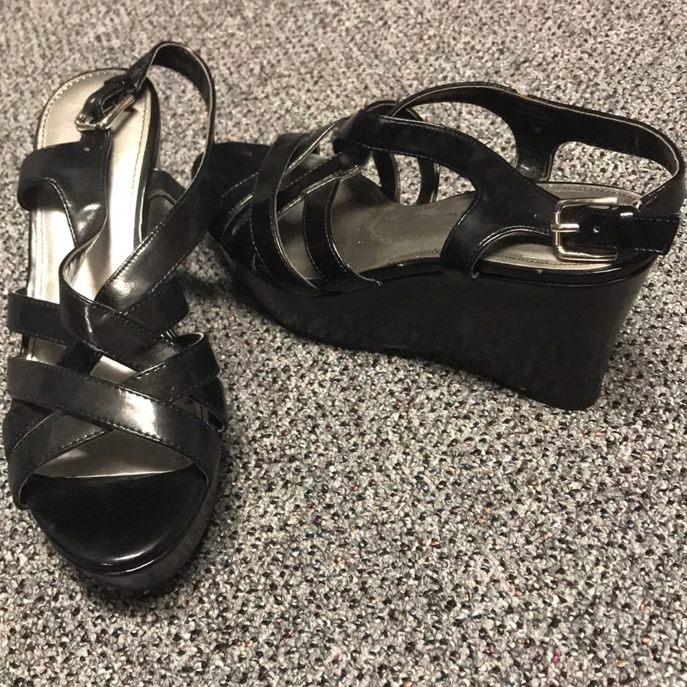 Marc Fisher Platform Black Wedges VGUC Size 7 M